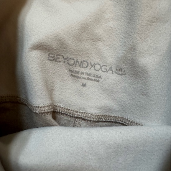 Beyond yoga leggings - Picture 2 of 3